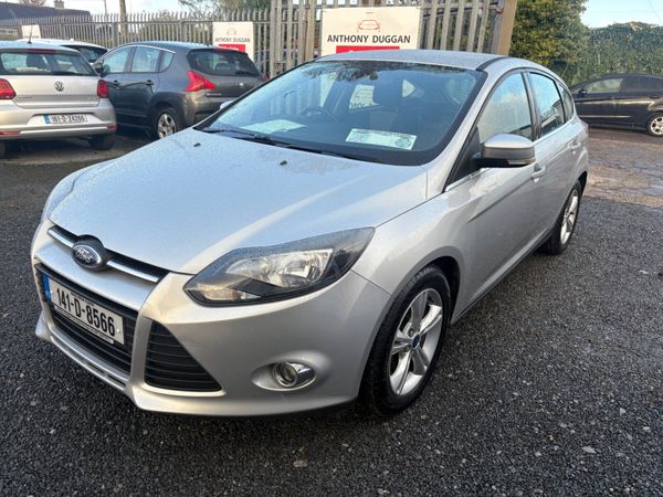 2014 Ford Focus hatchback 370636423