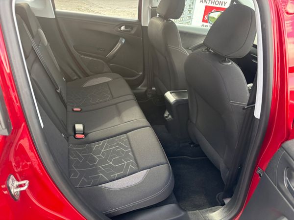 182 Peugeot 2008 51kms 370632686