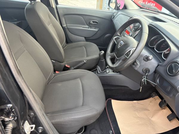 2017 Dacia Sandero 370633244