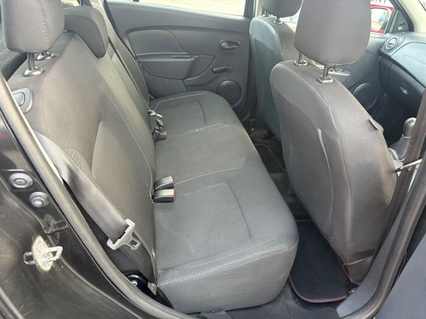 2017 Dacia Sandero 370633243