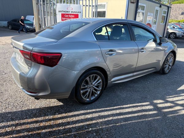 152 Toyota Avensis 2.0d4d 370633382