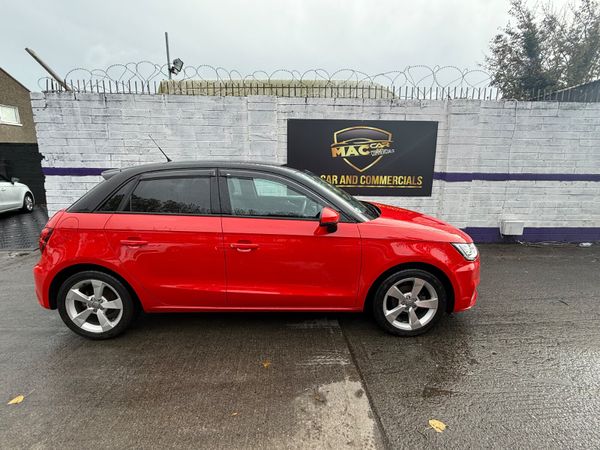 Audi A1 2017 370644502