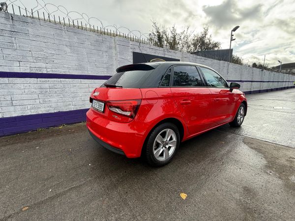 Audi A1 2015 26k km 370644582