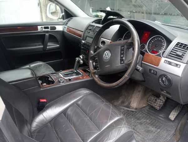 Volkswagen Touareg 2008 370644892