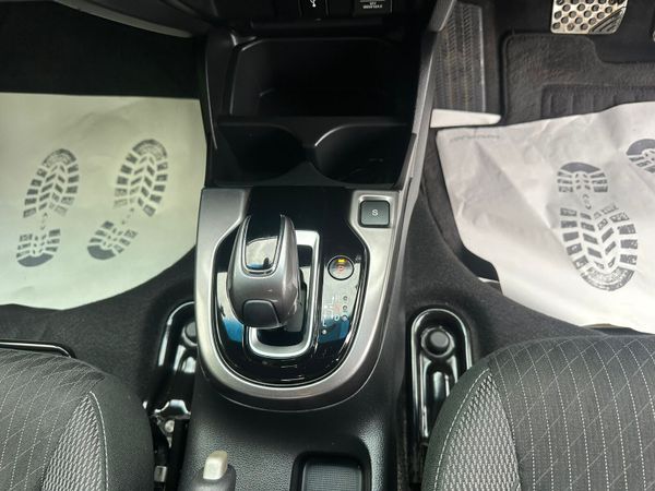 HONDA FIT 2017 S-SENSING EDITION TOP-SPECS 370668075