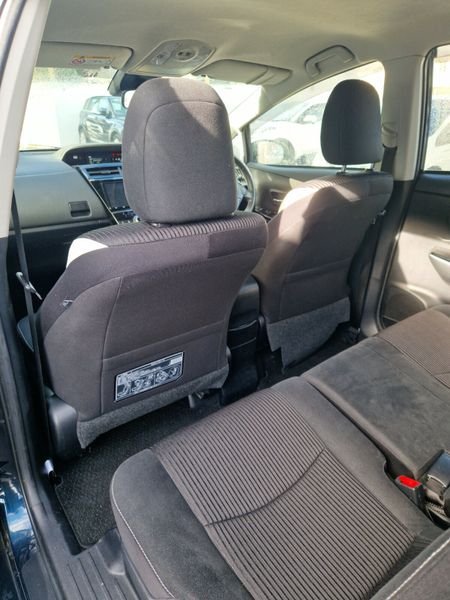 Toyota Prius Alpha 2020 370697537