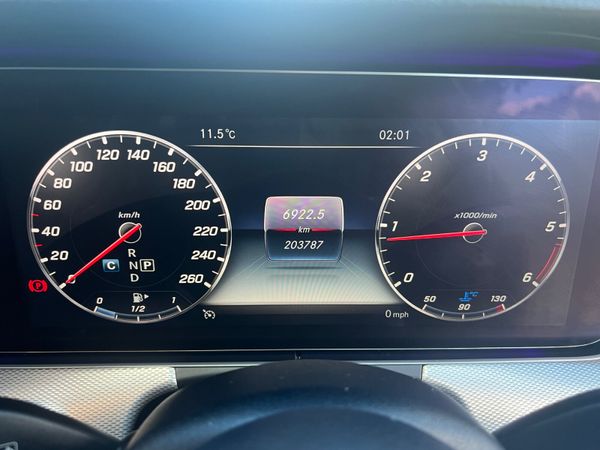 Mercedes-Benz E-Class 2019 370699667