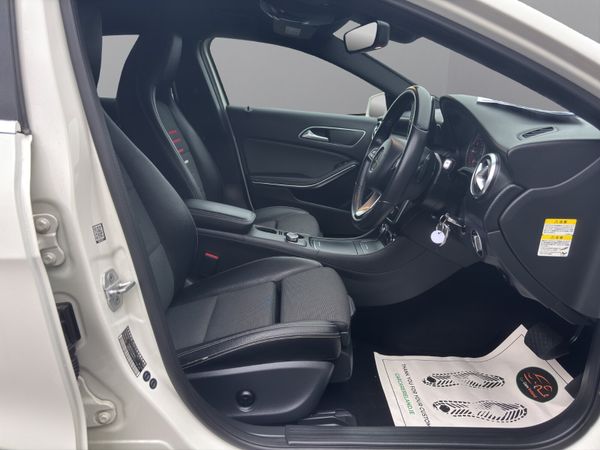 2016 MERC A180 (S108) 370716461