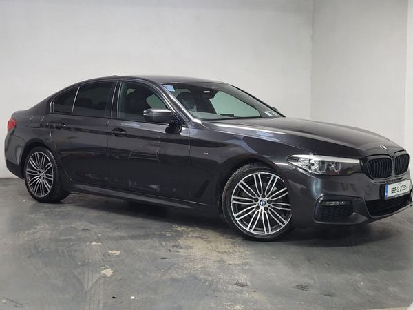 181 BMW 520D  M-SPORT PREMIUM PRO = BLACK PACK = 370724222