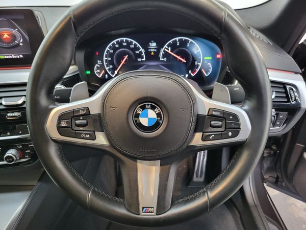 181 BMW 520D  M-SPORT PREMIUM PRO = BLACK PACK = 370724238