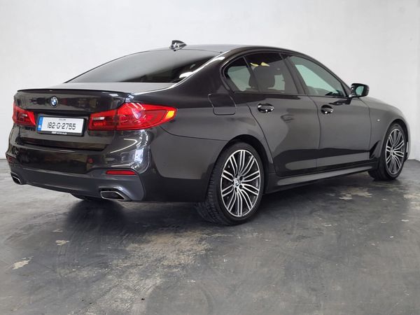 181 BMW 520D  M-SPORT PREMIUM PRO = BLACK PACK = 370724230