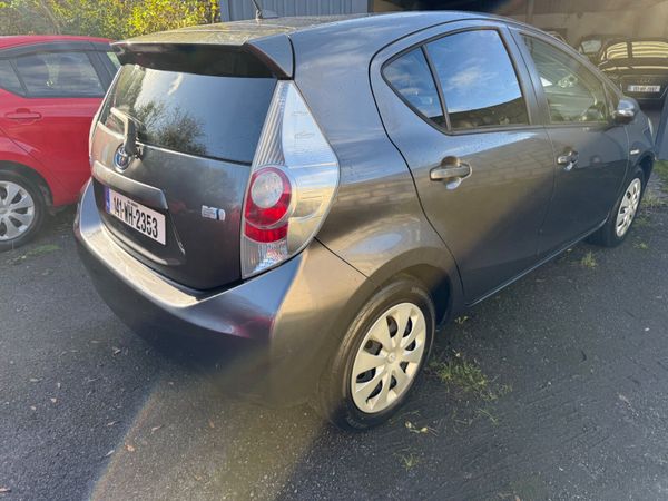 Toyota Aqua 2014/Hybrid/Automatic 370729669