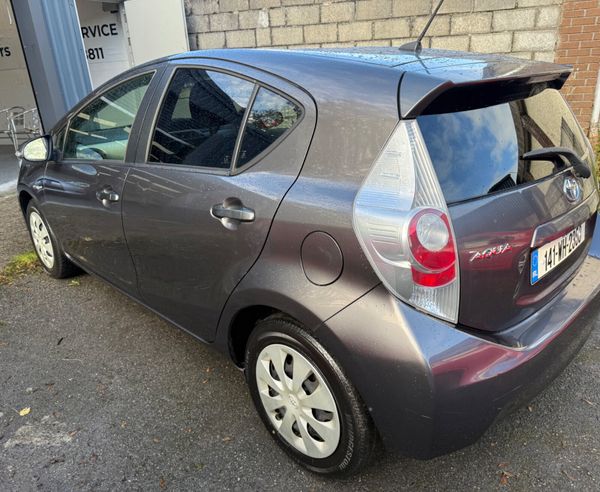 Toyota Aqua 2014/Hybrid/Automatic 370729674