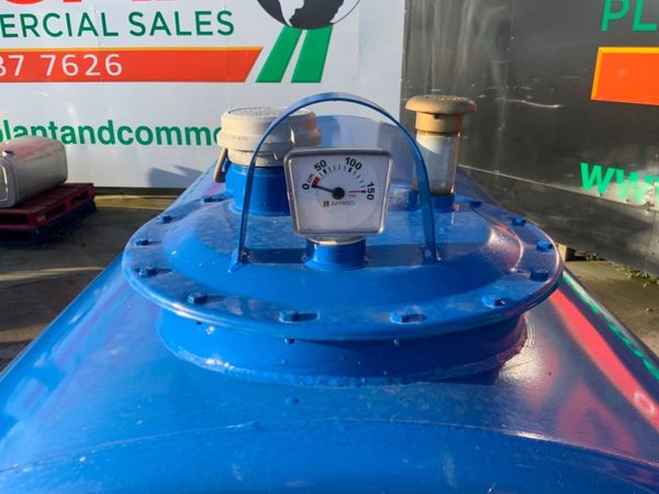 3200lts FUEL BOWSER STORAGE / DELIVERY TANK...... 370721737