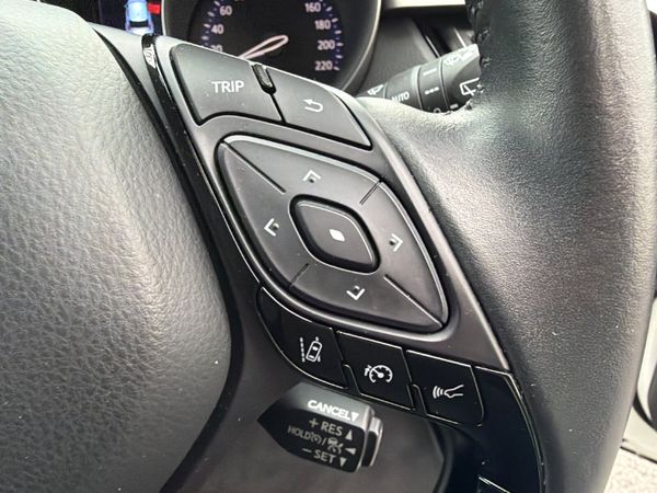 Toyota C-HR 2021 SOL Hybrid LOW MILEAGE 370734727