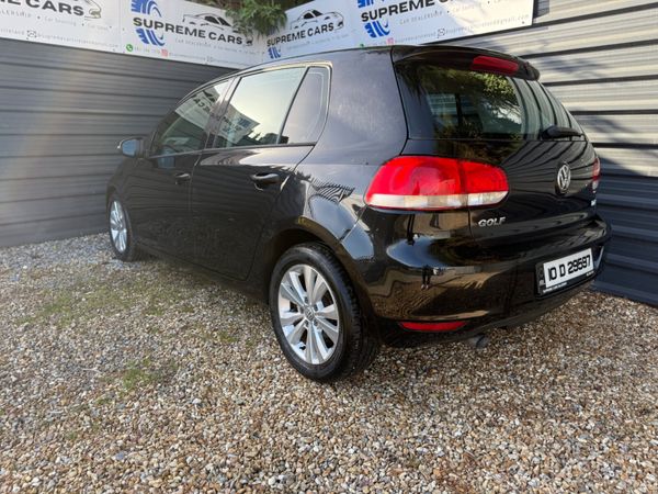 Volkswagen Golf 2010 370736594