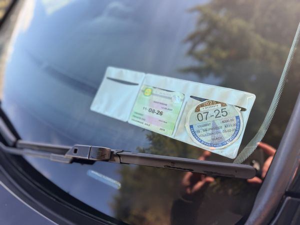 Volkswagen Golf 2010 370736591