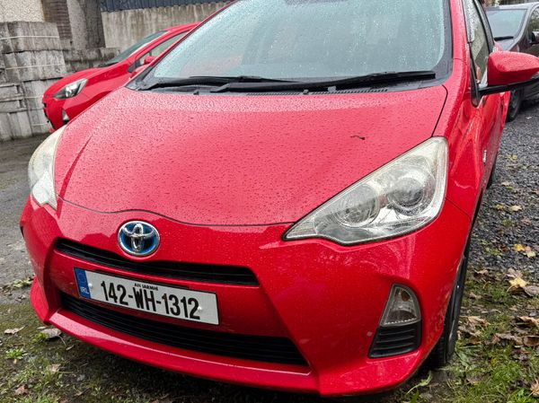 Toyota Aqua 2014/Automatic/ Hybrid 370730243