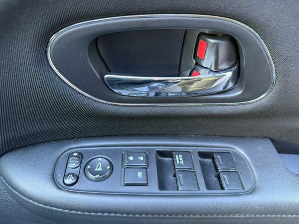 2014 Honda Vezel(HRV)1.5 hybrid auto,45k Miles 370743092