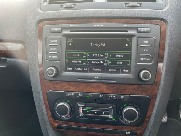 Skoda Octavia 1.2 TSI 105BHP ELEGANCE 370743213