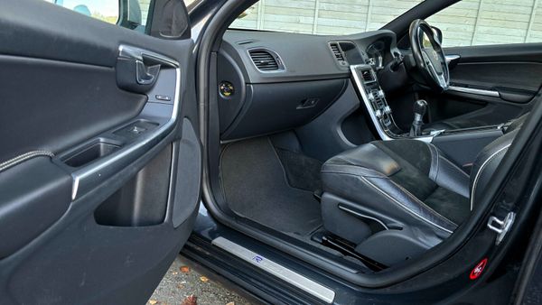 🔥 2015 Volvo V60 D2 (115hp) R-Design 1.6 Diesel 370755149