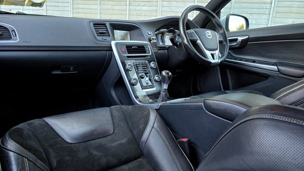 🔥 2015 Volvo V60 D2 (115hp) R-Design 1.6 Diesel 370755495