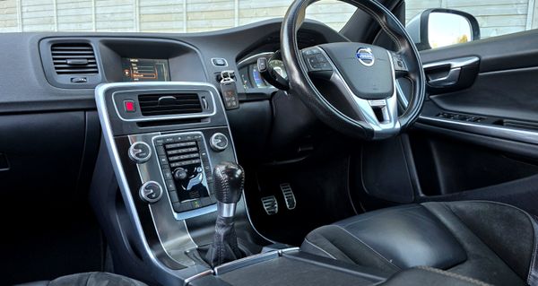 🔥 2015 Volvo V60 D2 (115hp) R-Design 1.6 Diesel 370755507