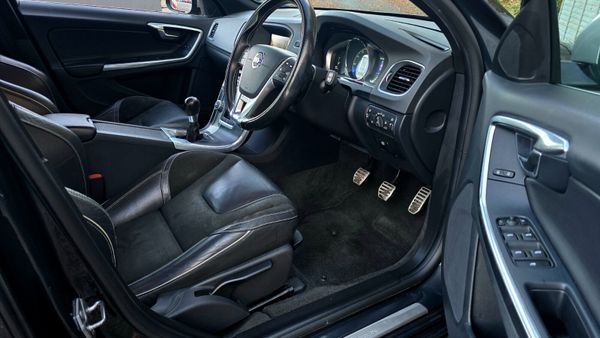 🔥 2015 Volvo V60 D2 (115hp) R-Design 1.6 Diesel 370755825