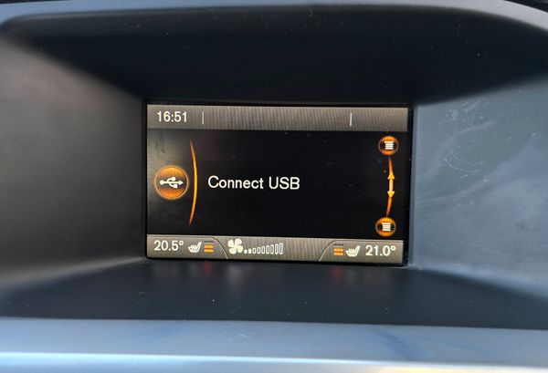 🔥 2015 Volvo V60 D2 (115hp) R-Design 1.6 Diesel 370756408