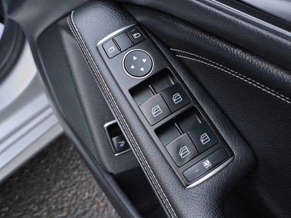 Mercedes CLA Urban Sport *New NCT* 2014 370764883