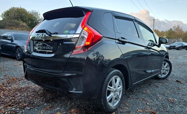 🔥 2015 Honda Fit 1.5 Petrol Hybrid Automatic 370767516