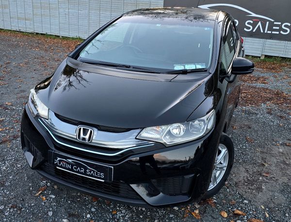 🔥 2015 Honda Fit 1.5 Petrol Hybrid Automatic 370767946