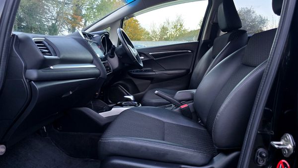 🔥 2015 Honda Fit 1.5 Petrol Hybrid Automatic 370768132