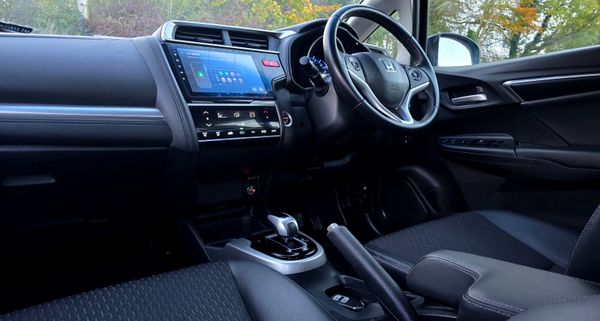 🔥 2015 Honda Fit 1.5 Petrol Hybrid Automatic 370768146