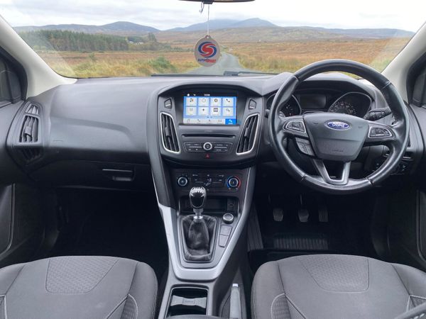 Ford Focus 2018 370769059