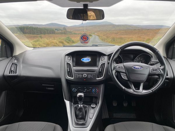 Ford Focus 2018 370769060