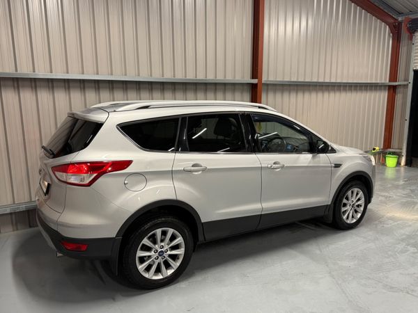 2016 Ford Kuga 2.0TDCI Titanium 370774553