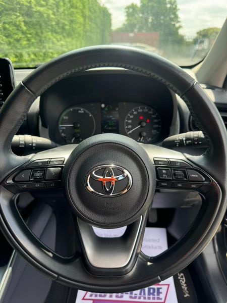 Toyota Yaris 2022 HYBRID LUNA NEW SHAPE 370776720