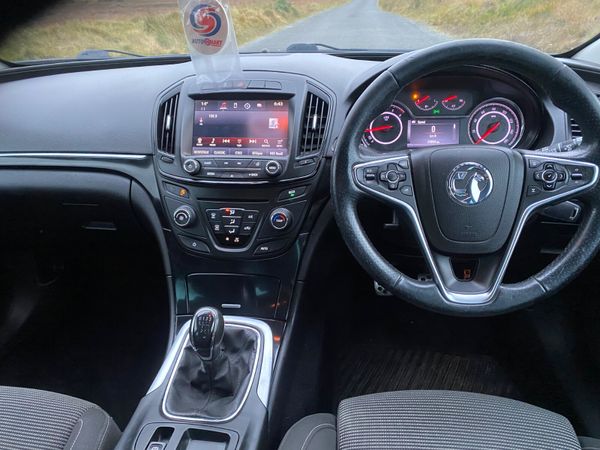 Vauxhall Insignia 2016 370770552