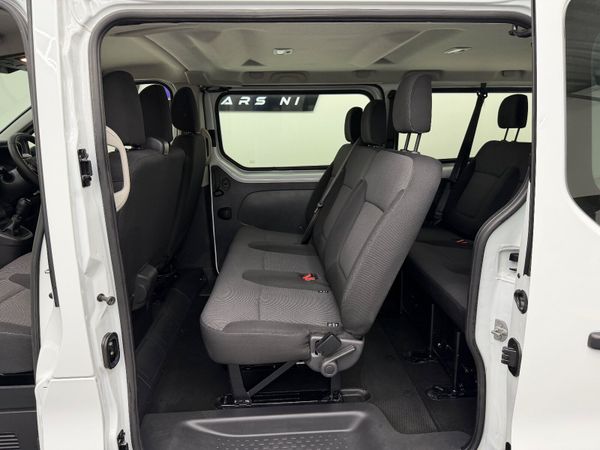 2022 (222) RENAULT TRAFIC LWB 9 SEATER 2.0 150BHP 370772530