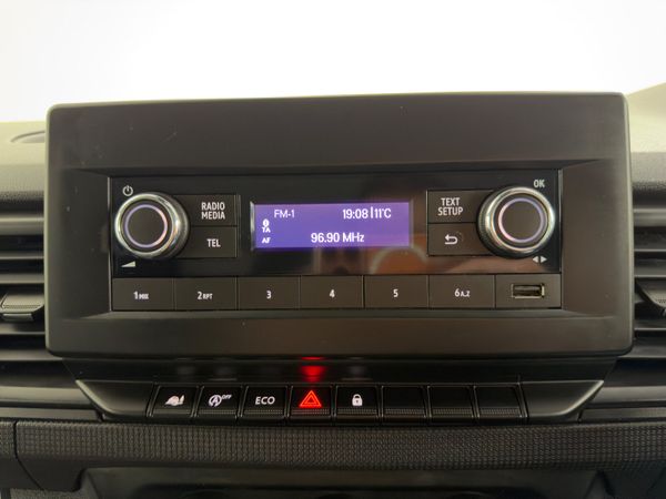 2022 (222) RENAULT TRAFIC LWB 9 SEATER 2.0 150BHP 370772712