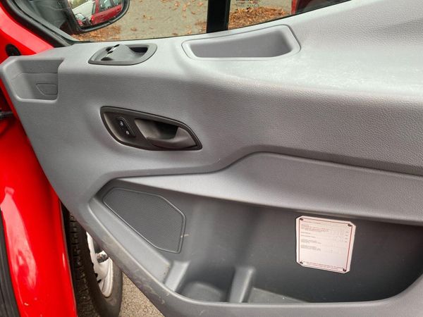 Ford Transit 2019 recovery truck 370773238