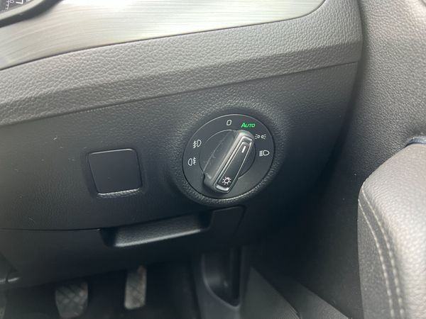 2020 (202) Skoda Superb SE L 2.0 TDI -Heated Leate 370791758