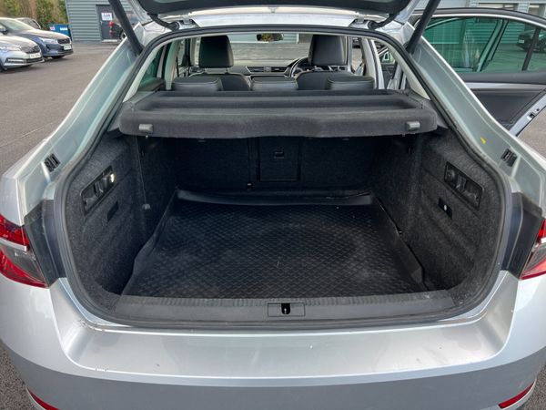 2020 (202) Skoda Superb SE L 2.0 TDI -Heated Leate 370791769