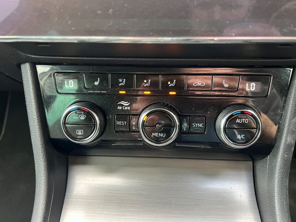 2020 (202) Skoda Superb SE L 2.0 TDI -Heated Leate 370791763