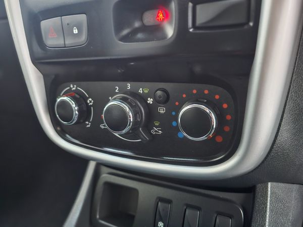 DACIA DUSTER 1.5 DCI 110 BHP // LOW MILEAGE 370800945