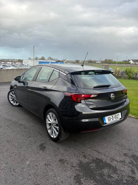 Opel Astra 2016 370802402