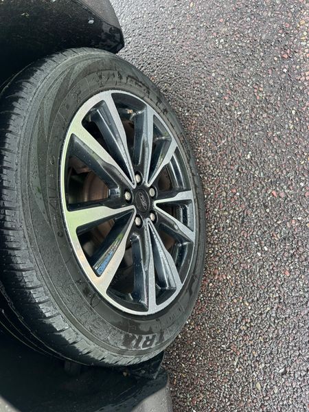 Ford Kuga ST line 1.5 120 bhp 370803738