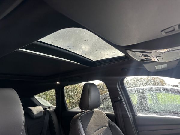 Ford Kuga ST line 1.5 120 bhp 370803753