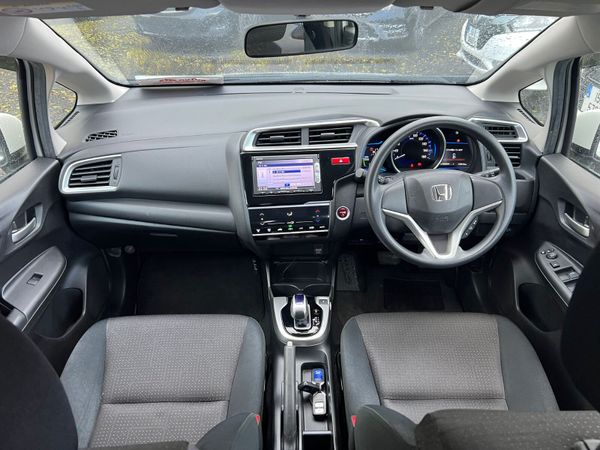 15 Honda Fit Hybrid 370817744